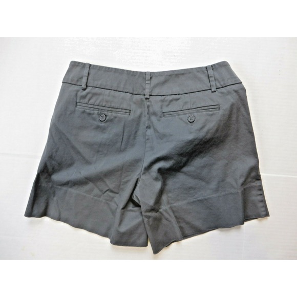Womans New York Company Gray Shorts Size 6 - Picture 3 of 3